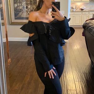 NWT Laundry By Shelli Segal off the shoulder top